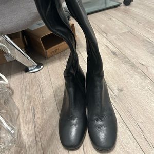 Gentle Souls black pebbles leather zip up boots